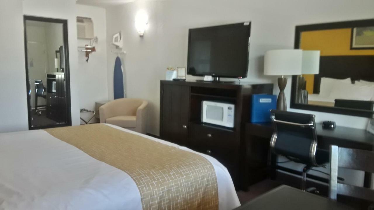 Travelodge By Wyndham Уолла-Уолла Экстерьер фото